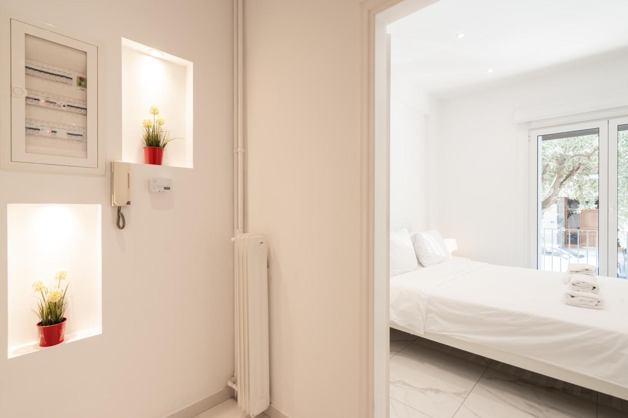 Sophisticated Modern Apt In Athens Center Экстерьер фото